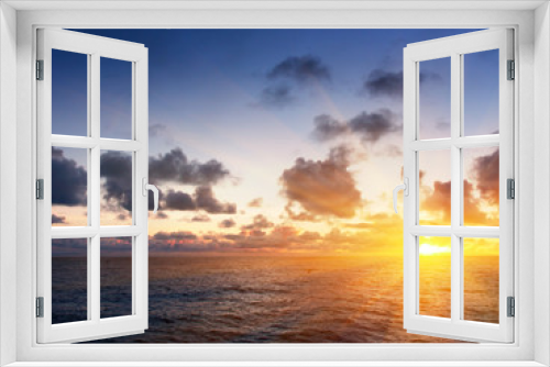 Fototapeta Naklejka Na Ścianę Okno 3D - sunset in ocean