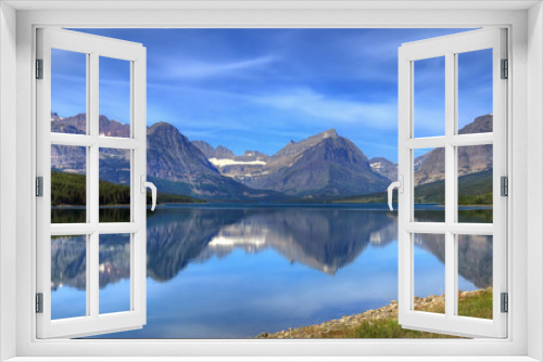 Fototapeta Naklejka Na Ścianę Okno 3D - Stiller Bergsee in Montana (Saint Mary Lake) USA