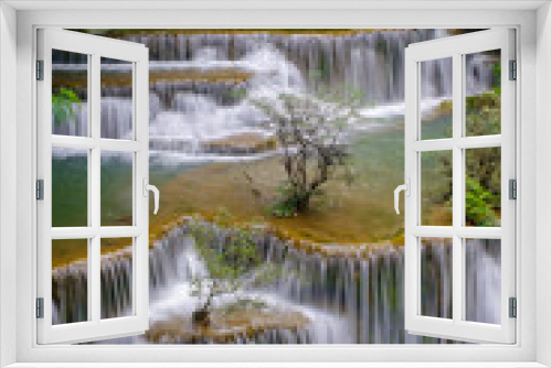 Fototapeta Naklejka Na Ścianę Okno 3D - Huai Mae Kamin Waterfall in Kanchanaburi,Thailand