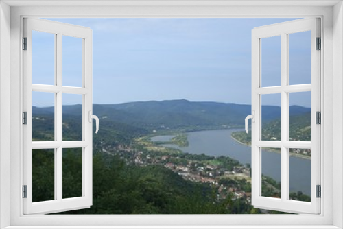 Fototapeta Naklejka Na Ścianę Okno 3D - Auf der Donau mit dem Schlauchboot