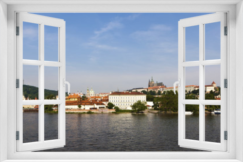 View of the Vltava River, Prague Castle at the back, St. Vitus Cathedral, Hradcany district, Prague, Bohemia region, Czech Republic, Europe