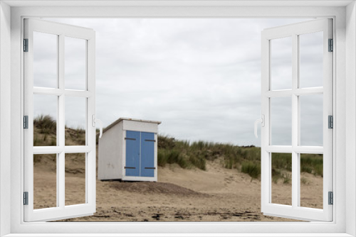 Fototapeta Naklejka Na Ścianę Okno 3D - beach cabin at the beach of Zeeland