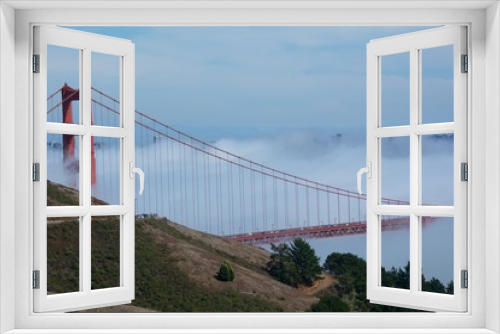 Fototapeta Naklejka Na Ścianę Okno 3D - Golden Gate fog