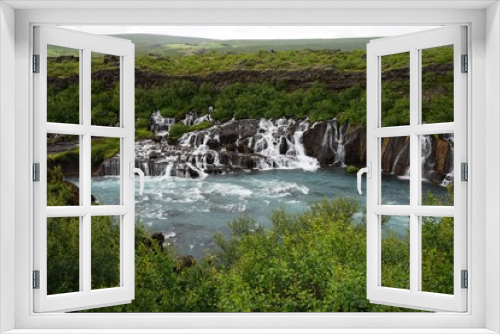 Fototapeta Naklejka Na Ścianę Okno 3D - Island: Wasserfälle Hraunfossar und Barnafoss bei Húsafell