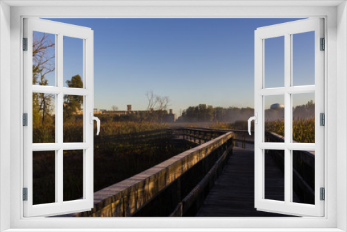 Fototapeta Naklejka Na Ścianę Okno 3D - Misty Morning Bridge