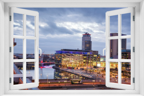 Fototapeta Naklejka Na Ścianę Okno 3D - Media city Manchester UK