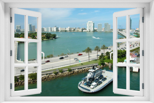 Fototapeta Naklejka Na Ścianę Okno 3D - Aerial View Miami Ocean Skyline and Highway