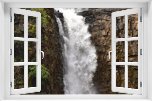 Fototapeta Naklejka Na Ścianę Okno 3D - Amazing waterfall near Vangvieng laos