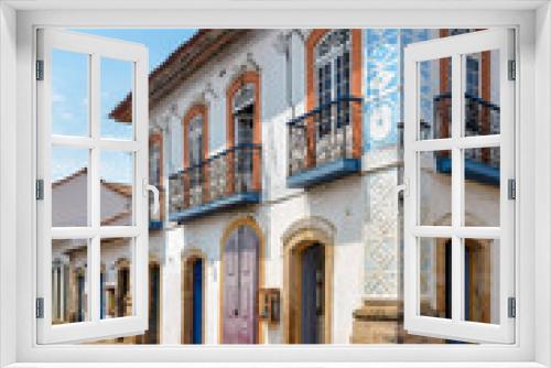 Fototapeta Naklejka Na Ścianę Okno 3D - Old stone streets and facades of the historic and colonial city of Paraty in Rio de Janeiro