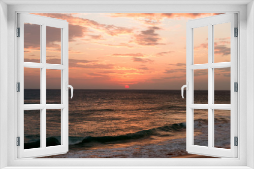 Fototapeta Naklejka Na Ścianę Okno 3D - sunset on the Indian Ocean coast