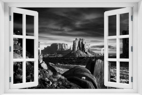 Fototapeta Naklejka Na Ścianę Okno 3D - Spectacular Sunrise in Monument Valley