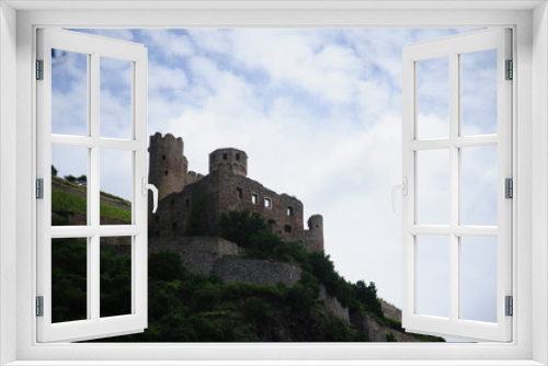 Fototapeta Naklejka Na Ścianę Okno 3D - Castle in the Rhine Valley