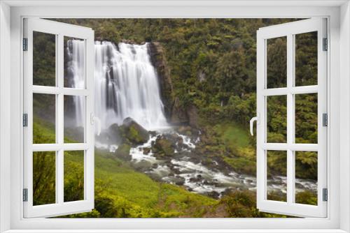 Fototapeta Naklejka Na Ścianę Okno 3D - Marokopa Falls
