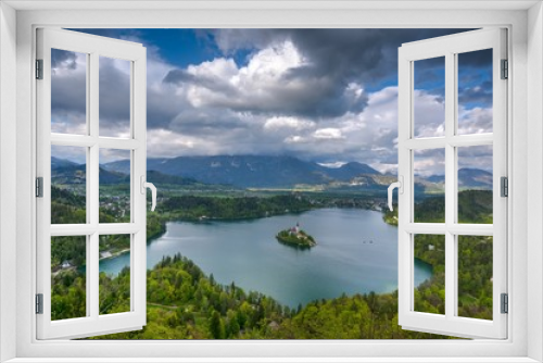 Fototapeta Naklejka Na Ścianę Okno 3D - Lake Bled in Spring