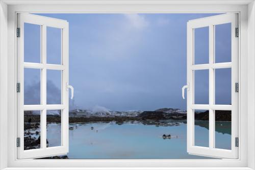 Fototapeta Naklejka Na Ścianę Okno 3D - Blaualgenreicher See - Island