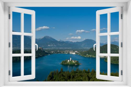 Fototapeta Naklejka Na Ścianę Okno 3D - View of Bled lake in Slovenia