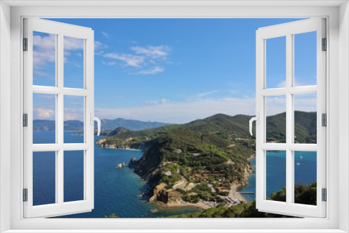 Fototapeta Naklejka Na Ścianę Okno 3D - Enfola coastline from its headland. Portoferraio, Elba island. Italy