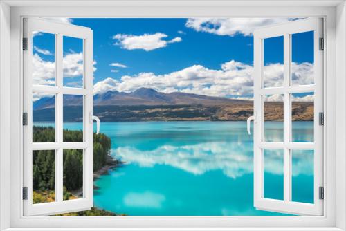 Fototapeta Naklejka Na Ścianę Okno 3D - Lake Pukaki, the turquoise water comes from Mt. Cook and Tasman glacier. (South Island, NZ)