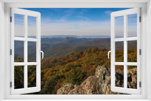 Fototapeta Naklejka Na Ścianę Okno 3D - Bearfence Mountain in fall Shenandoah National Park