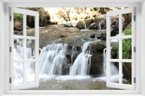 Fototapeta Naklejka Na Ścianę Okno 3D - Tumulto de cascadas