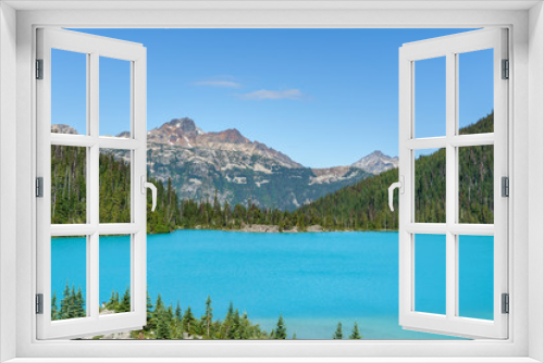 Fototapeta Naklejka Na Ścianę Okno 3D - Joffre Lake in British Columbia, Canada at day time.