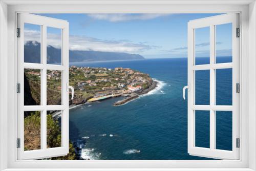 Fototapeta Naklejka Na Ścianę Okno 3D - Ponta Delgada on the north coast Madeira Island, Portugal