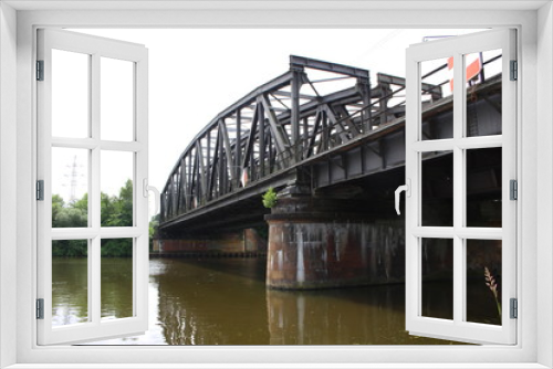 Fototapeta Naklejka Na Ścianę Okno 3D - Brücke beim Fluss