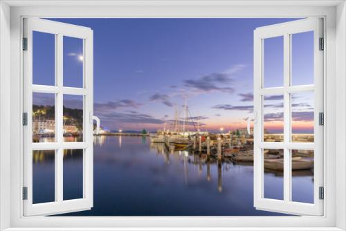 Fototapeta Naklejka Na Ścianę Okno 3D - Piran harbor at sundown