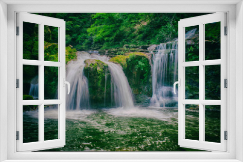 Fototapeta Naklejka Na Ścianę Okno 3D - New York Waterfall