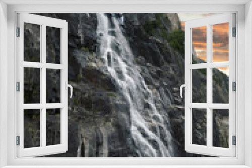 Fototapeta Naklejka Na Ścianę Okno 3D - Vattenfall.
