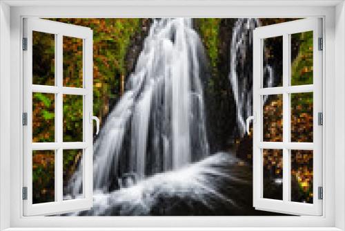 Fototapeta Naklejka Na Ścianę Okno 3D - Wasserfall im Wald