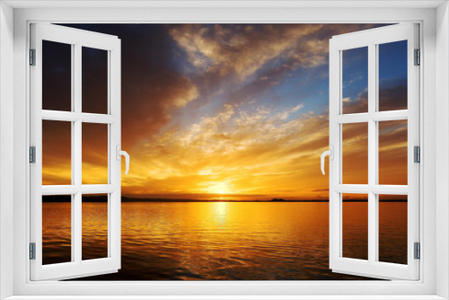 Fototapeta Naklejka Na Ścianę Okno 3D - Golden sunrise seascape Australia