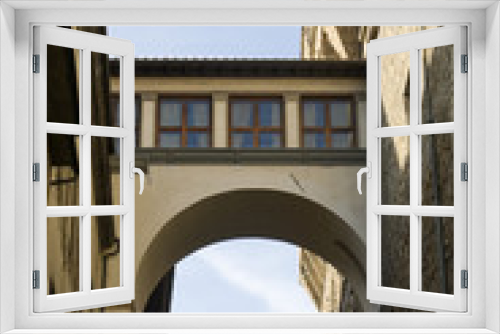 Fototapeta Naklejka Na Ścianę Okno 3D - Vasari corridor from Palazzo Vecchio to Uffizi