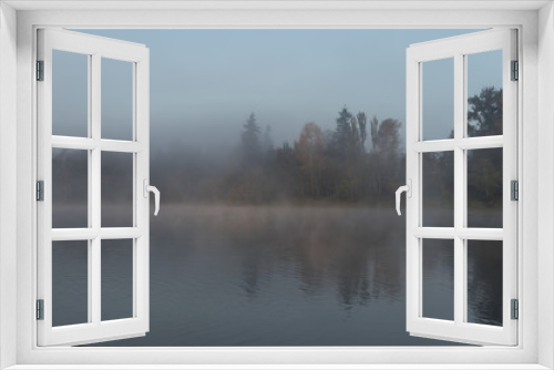 Fototapeta Naklejka Na Ścianę Okno 3D - Cool Misty Fall Morning