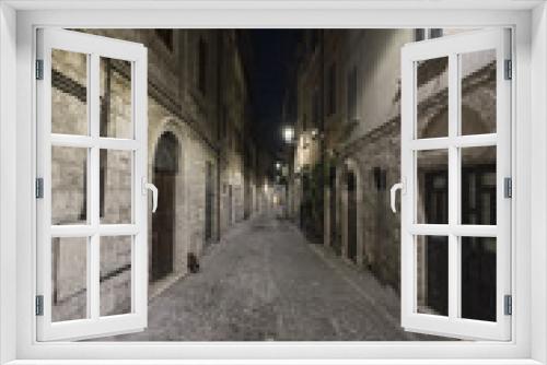 Fototapeta Naklejka Na Ścianę Okno 3D - Ascoli Piceno (Marches, Italy), alley by night