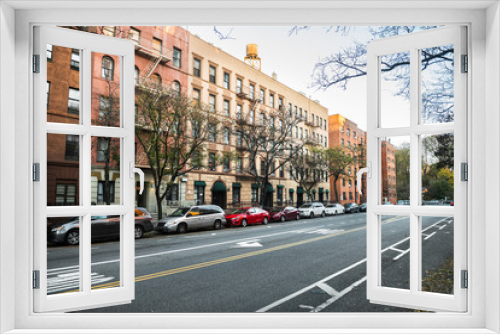 Fototapeta Naklejka Na Ścianę Okno 3D - Generic manhattan uptown Upper West Side street with buldings in New York City