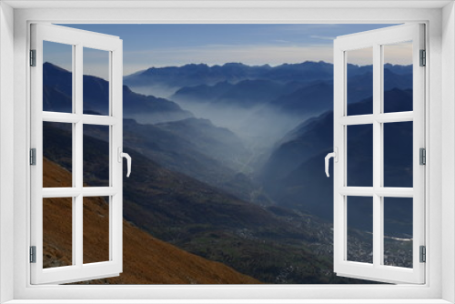 Fototapeta Naklejka Na Ścianę Okno 3D - Blick vom Mont Zerbion ins untere Aostatal (Italien)