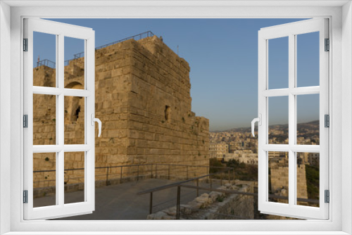 Fototapeta Naklejka Na Ścianę Okno 3D - Crusader castle in Beirut, Lebanon with city in the background