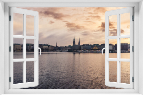 Fototapeta Naklejka Na Ścianę Okno 3D - Binnenalster in Hamburg panorama