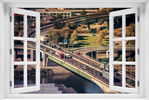 Fototapeta Naklejka Na Ścianę Okno 3D - Trafic routier sur pont