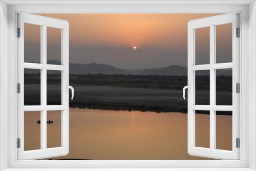 Fototapeta Naklejka Na Ścianę Okno 3D - sunset over the Irrawaddy river, Bagan, Myanmar