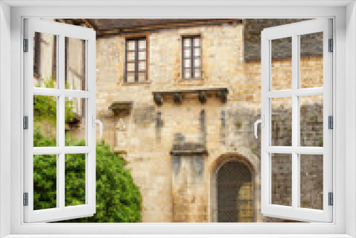 Fototapeta Naklejka Na Ścianę Okno 3D - Sarlat-la-Canéda. Constructions anciennes dans le centre historique. Dordogne. Nouvelle Aquitaine 