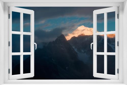 Fototapeta Naklejka Na Ścianę Okno 3D - Everest east slope scene