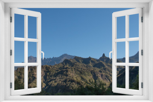 Fototapeta Naklejka Na Ścianę Okno 3D - Paysage, Ile de la Réunion, Cilaos et ses montagnes, à travers différents point de vue
