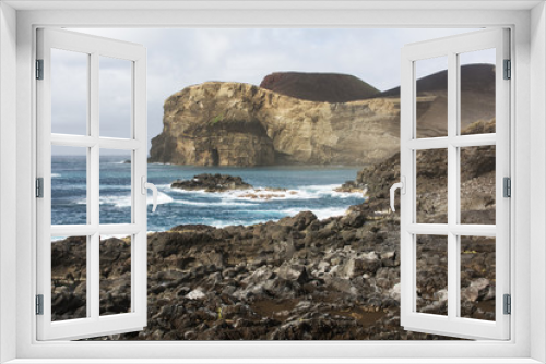 Fototapeta Naklejka Na Ścianę Okno 3D - Vulkanische Küstenlandschaft der 