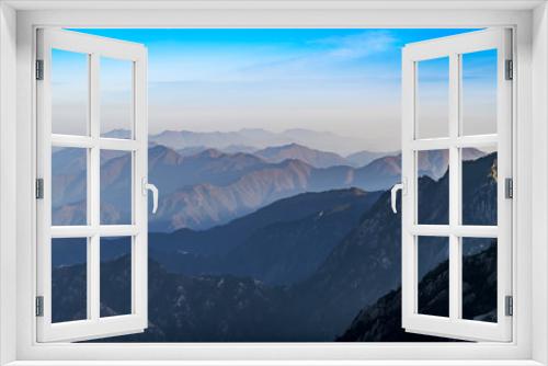 Fototapeta Naklejka Na Ścianę Okno 3D - Beautiful scenery in Mount Huangshan, China