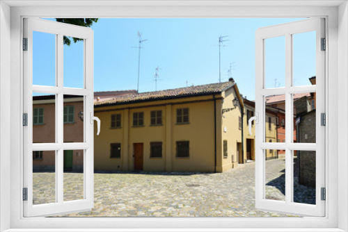 Fototapeta Naklejka Na Ścianę Okno 3D - häuser in ravenna, italien