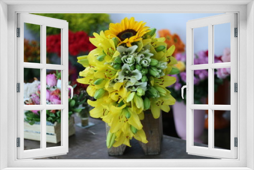 Fototapeta Naklejka Na Ścianę Okno 3D - Bridal Bouquet Mounted with Cymbidium Orchids