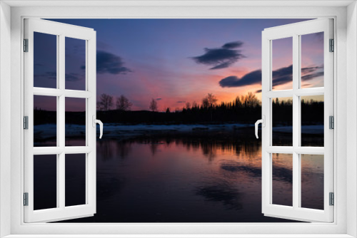 Fototapeta Naklejka Na Ścianę Okno 3D - Reflective Sunset