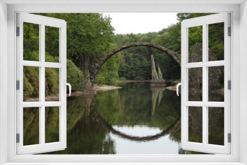 Fototapeta Naklejka Na Ścianę Okno 3D - Die teuflische Rakotzbrücke
